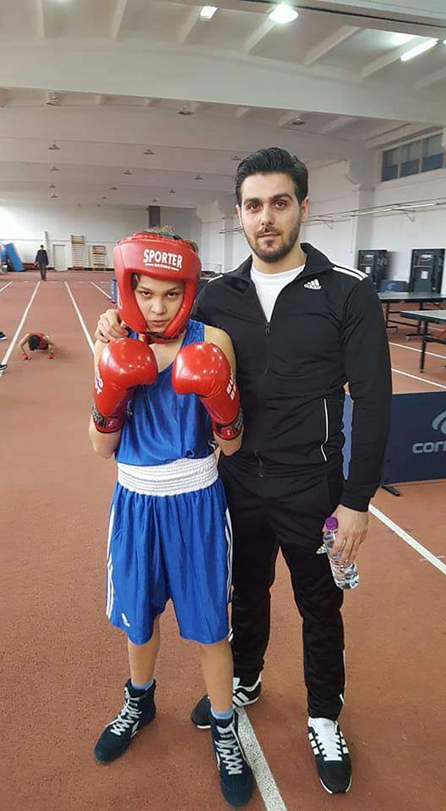Cât costă să faci sport în România » Episodul 4: BOX. Sportul copiilor săraci » Ce sume sunt necesare pentru a deveni noul Doroftei sau Bute