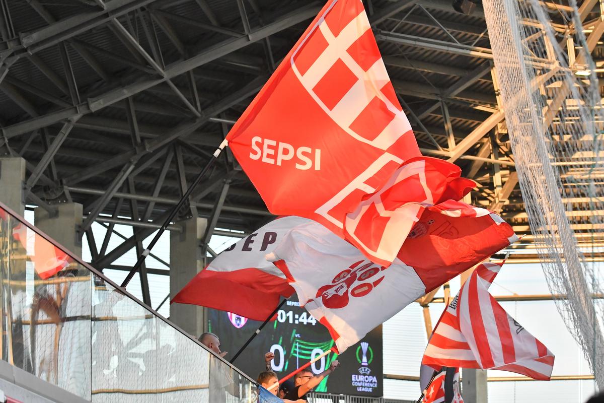 Tensiuni la CSKA Sofia după înfrângerea cu Sepsi: președintele a intrat în vestiar și și-a certat jucătorii » Ce a declarat antrenorul după meci