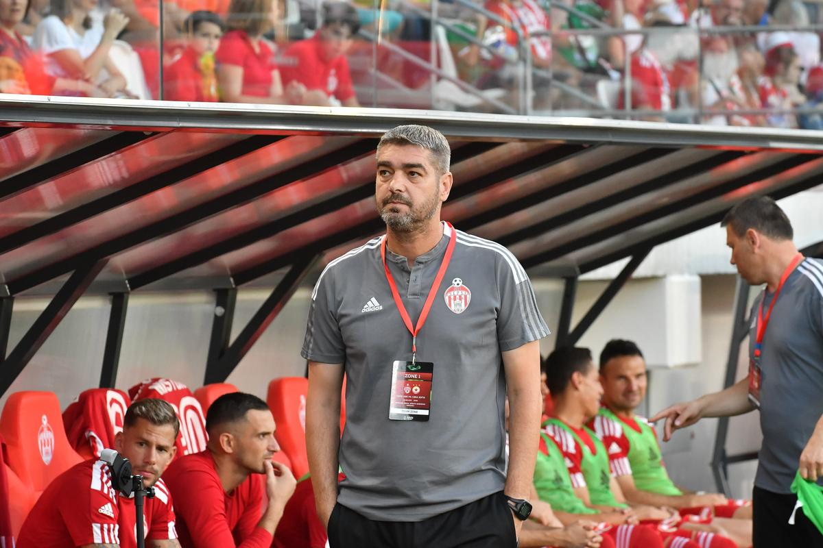 Tensiuni la CSKA Sofia după înfrângerea cu Sepsi: președintele a intrat în vestiar și și-a certat jucătorii » Ce a declarat antrenorul după meci