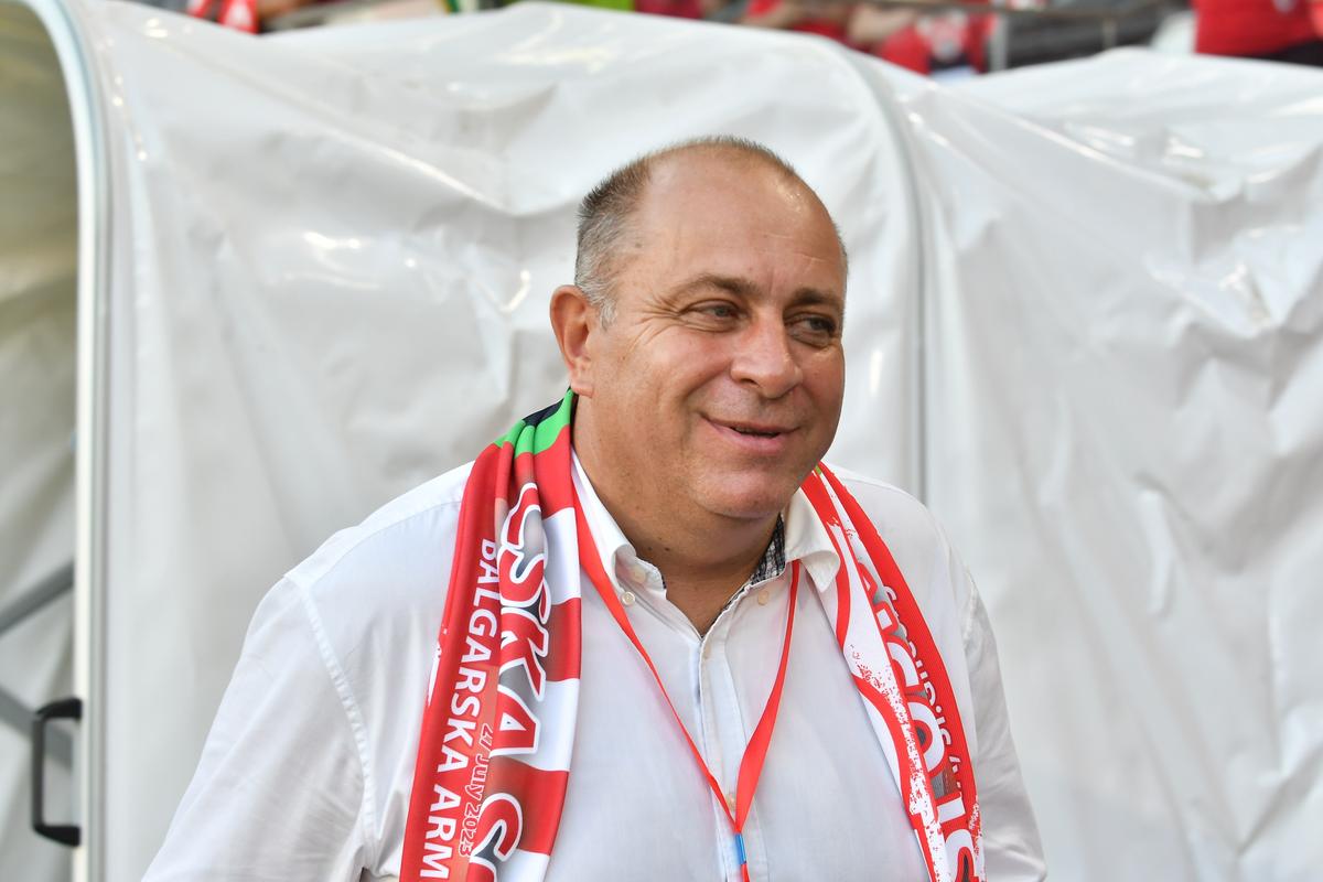 Laszlo Dioszegi, euforic: „Acum vine prima! Prost să fiu să mai vând ceva!”