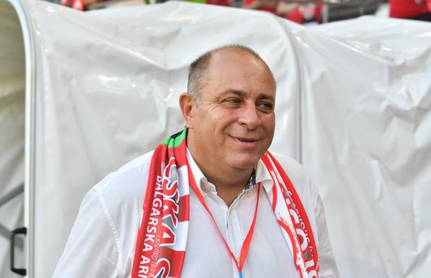 Laszlo Dioszegi, euforic: „Acum vine prima! Prost să fiu să mai vând ceva!”