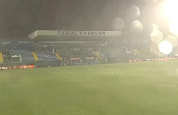Farul - Poli Iași 2-0 » Elevii lui Hagi au rezolvat meciul în prima parte. La „polo”, în repriza a doua, a fost 0-0