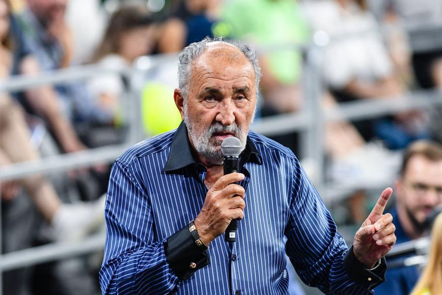 Ion Țiriac a premiat cu o mașină fiecare sportiv român care obține o medalie de aur la Jocurile Olimpice „Domnule Ion Țiriac, ați primit pensia recalculată?” » Răspunsul miliardarului pentru GSP: „Mi-e rușine să spun! Scuzați-mă...”