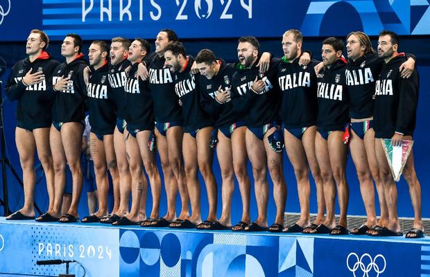 „Deșteaptă-te, române!” sau „Fratelli d'Italia”, ce imn s-a auzit mai tare la Paris? Atmosfera de la România - Italia și momentele surprinse de GSP la începutul meciului de la Jocurile Olimpice