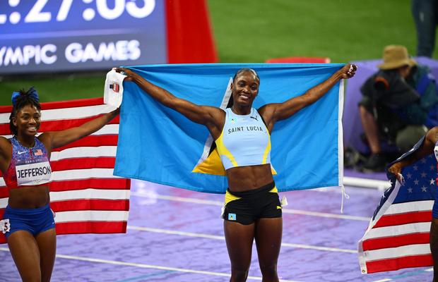 Campioana olimpică de la 100 metri vine dintr-o țară de 180.000 de locuitori » Julien Alfred a învins-o pe americanca Sha'Carri Richardson