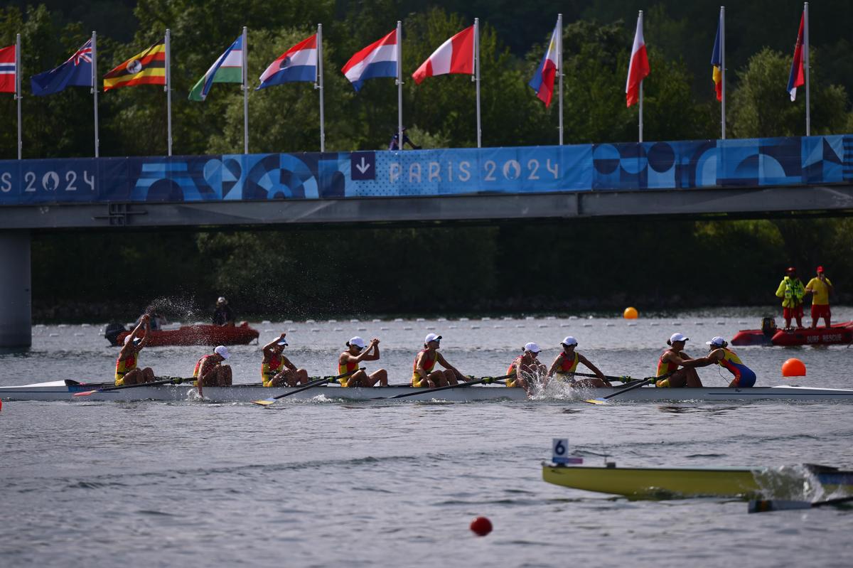 Barca feminină a României, aur la proba de 8+1