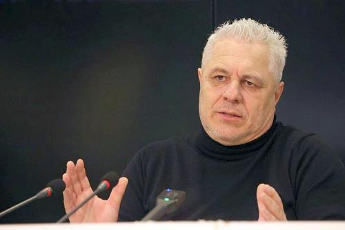 Marius Șumudică (54 de ani) le-a dat o veste proastă celor de la Universitatea Craiova înaintea dublei cu Istanbul Bașakșehir, din play-off-ul Conference League.