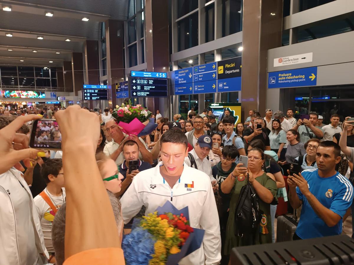 David Popovici, declarația serii pe aeroport: „Comentariile lui Emil Hossu-Longin...”