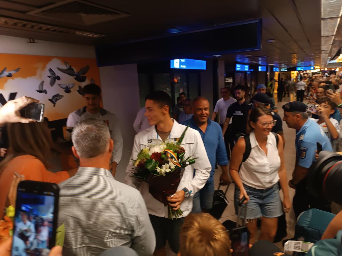 David Popovici, declarația serii pe aeroport: „Comentariile lui Emil Hossu-Longin...”