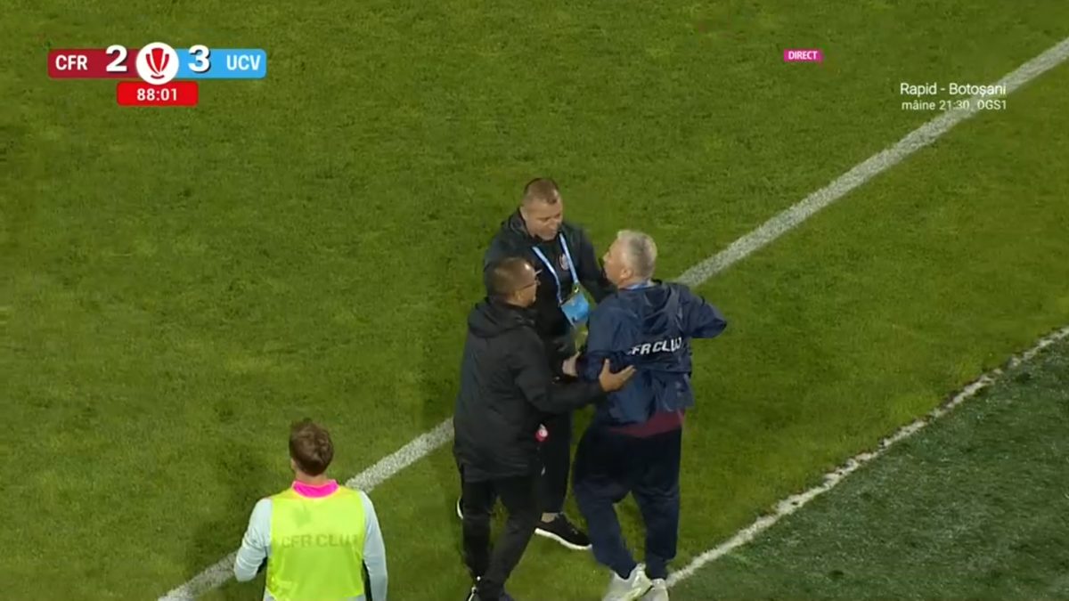 Dan Petrescu, trimis în tribune de Rareș Vidican într-un final incendiar în Gruia