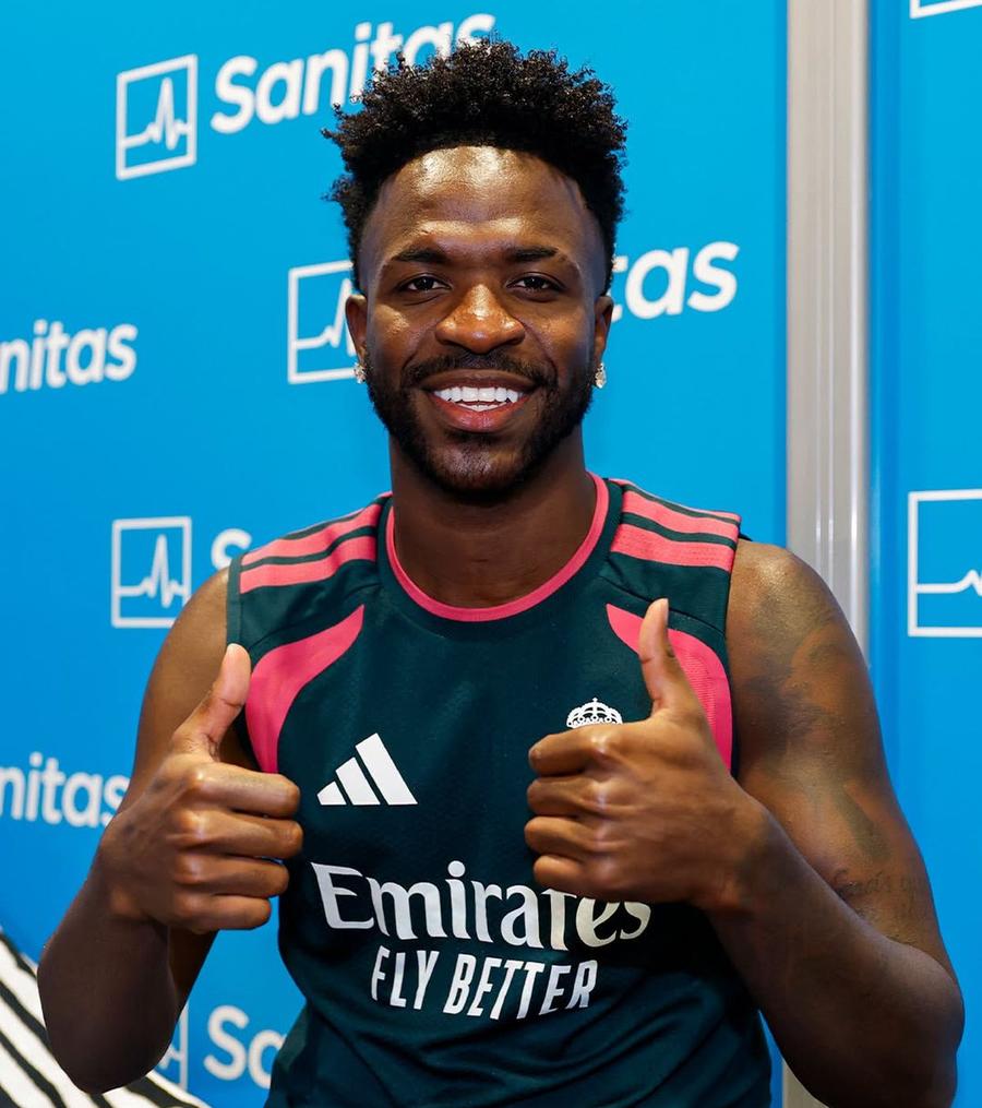 Vinicius a ajuns la baza de antrenament a lui Real Madrid // foto: facebook Real Madrid Dorit de Arsenal, Vincius Junior s-a întors la antrenamentele lui Real Madrid