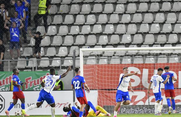 Cât ai clipi! Așa le-a închis Farul lumina celor de la FCSB: gol-fulger cu Dawa gafeur