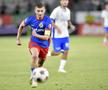 Florin Tănase, în FCSB - Farul // FOTO: Cristi Preda (GSP.ro)