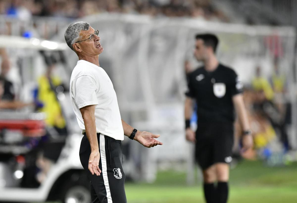 Jurnalistul Cătălin Striblea, după FCSB - Farul, la GSP Live Special: „Bîrligea parcă este separat între minte și corp! E ceva rău la echipa asta”