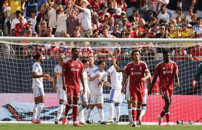 Liverpool a primit 4 goluri într-o repriză de la adversara din Premier League!