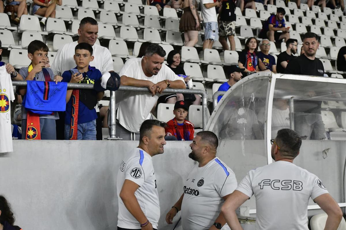 Înainte de FCSB - Farul, 3 august 2026
