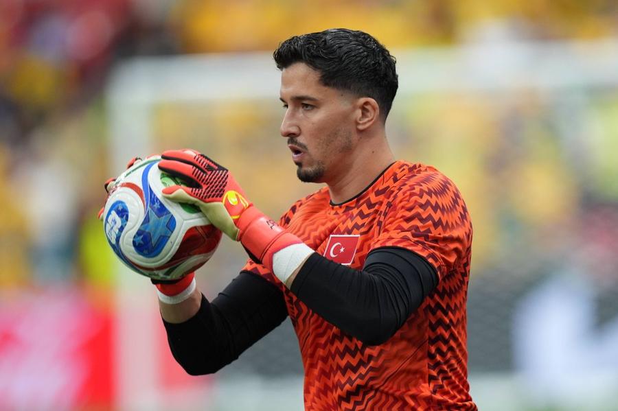 Giraldez pune presiune pe Ionuț Radu » Aduce portar de la Manchester United