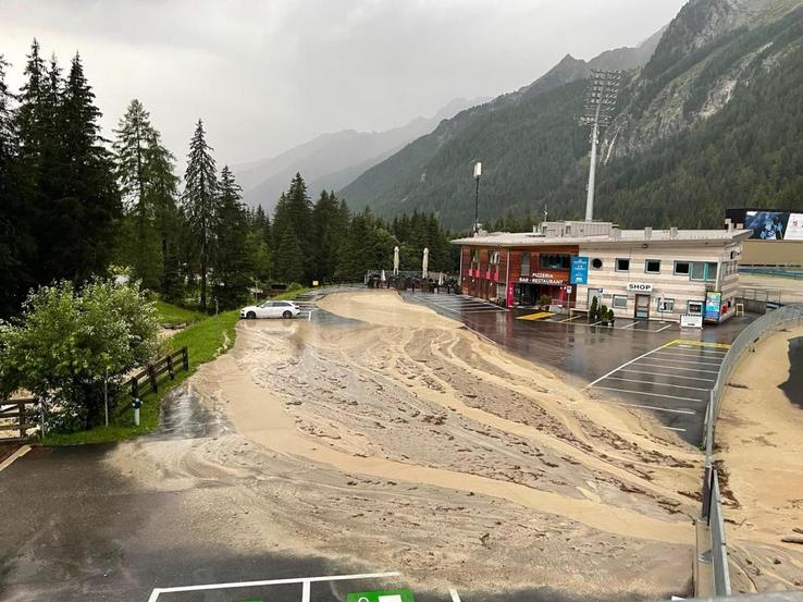 Stadionului olimpic de biatlon din Antholz, Italia, distrus de inundații // foto: instagram @lfvsuedtirol