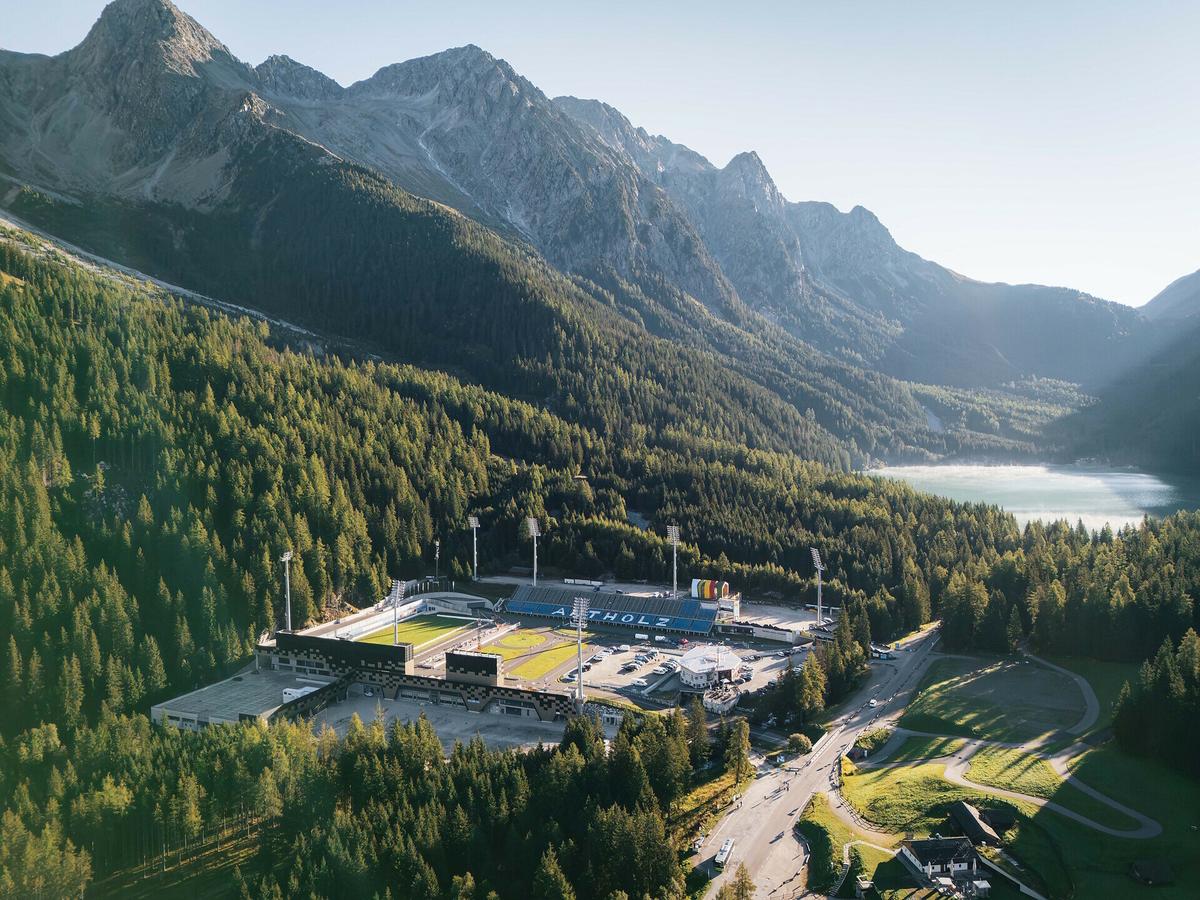 Stadionul olimpic, lovit de inundații devastatoare lângă granița cu Austria » Sportivii au scăpat la limită de o tragedie