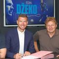 Edin Dzeko mai continuă un an la FC Schalke 04 // foto: X