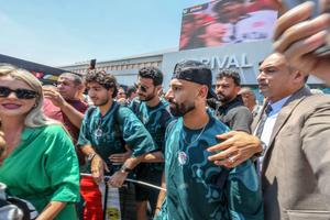Mohamed Salah a bătut palma și semnează » Salariu colosal pentru fostul star al lui Liverpool