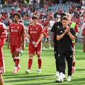 Jucătorii lui Liverpool, la finele amicalului pierdut la Chicago în fața lui Leeds (2-4) / Foto: Imago