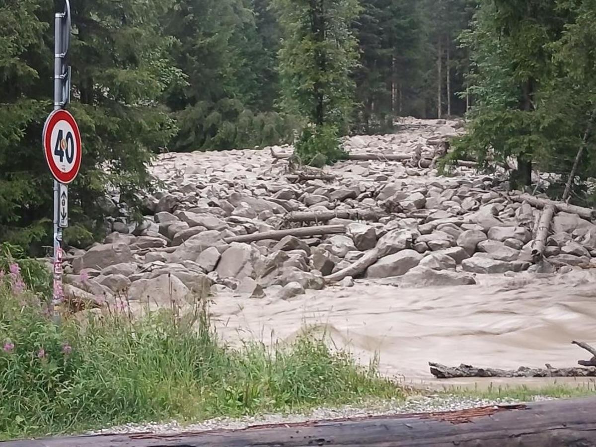 Stadionului olimpic de biatlon din Antholz, Italia, distrus de inundații