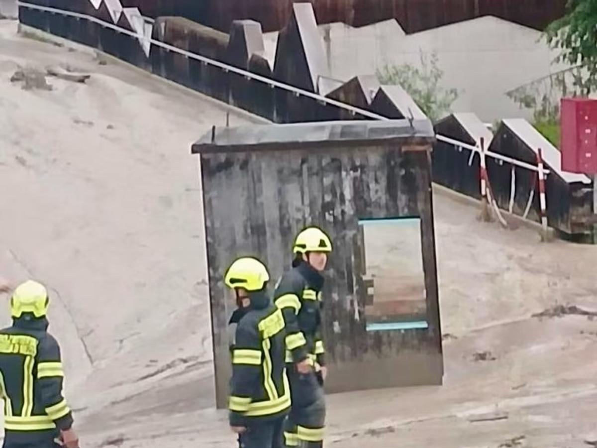 Stadionul olimpic, lovit de inundații devastatoare lângă granița cu Austria » Sportivii au scăpat la limită de o tragedie