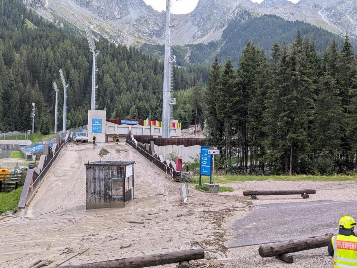 Stadionului olimpic de biatlon din Antholz, Italia, distrus de inundații