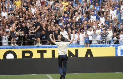 CS U CRAIOVA // FOTO Sute de suporteri la primul antrenament al lui Victor Pițurcă la Craiova