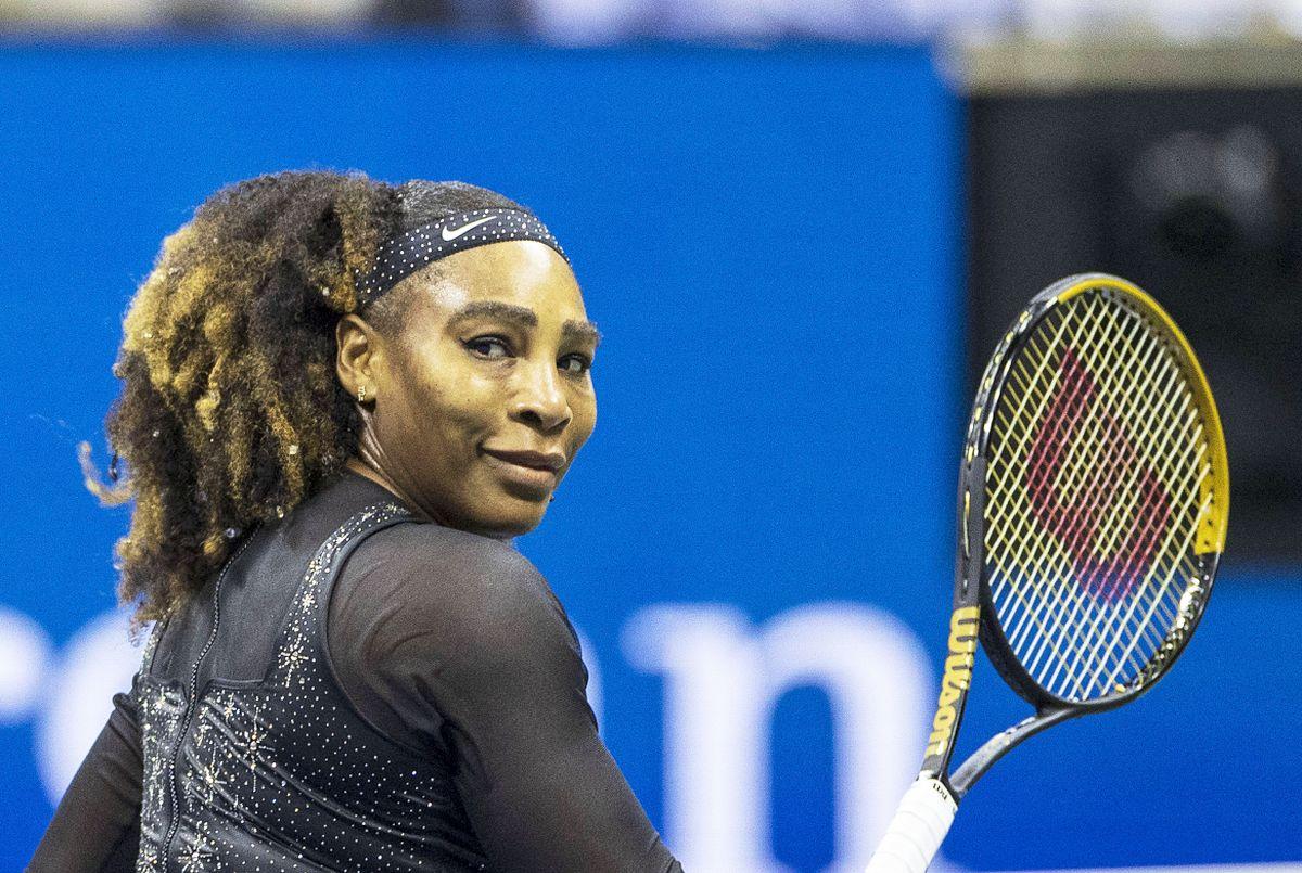 Pe urmele lui Beyonce și Rihanna » „Fashion icon” Serena Williams a atras toate privirile noaptea trecută la gala din New York, cu un decolteu generos