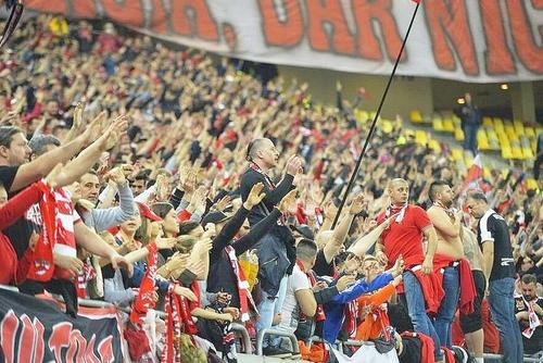 „Dinamo Socios”, un nou proiect al unor foști membri DDB, glorii ale clubului și ADPD (Asociația „Dinamoviști pentru Dinamo), și-a propus preluarea pachetului majoritar de la Dorin Șerdean.