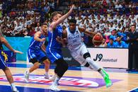 Doncic și Antetokounmpo, duel de la distanță la Europeanul de baschet » Prestații excepționale ale coloșilor din NBA! Toate clasamentele
