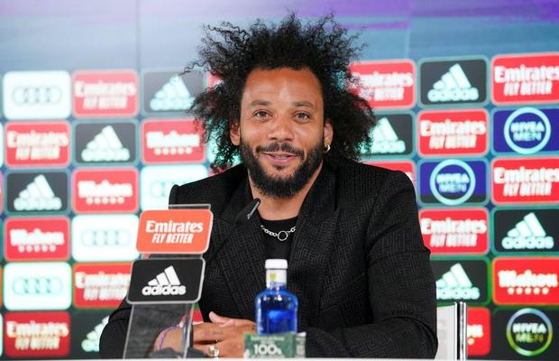 Răzvan Lucescu se va lupta la titlu cu Marcelo » Legenda lui Real Madrid a semnat în Grecia