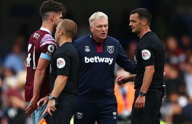 Moyes a făcut scandal înaintea meciului cu FCSB: „Decizie infectă!”