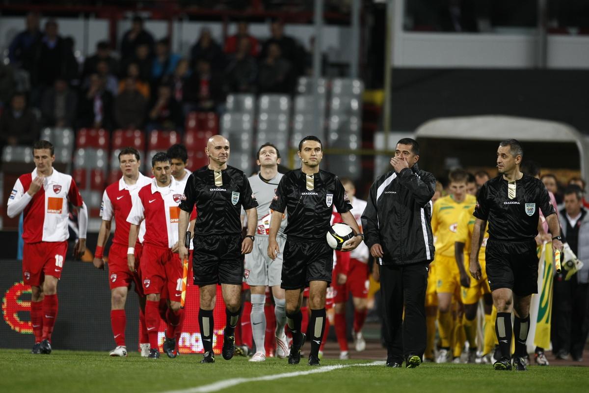 Aurel Onita - arbitru cariera