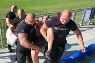 Scandal la Lipova » Agresat și luat pe sus de 4 bodyguarzi pentru că a afișat un mesaj anti-Meszar: „Îi dau în judecată! Nu mai pot să mișc mâna”