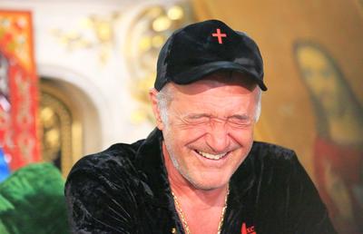 Becali îl ia peste picior, la nici 3 săptămâni de când se declarase fanul lui: „Diferența dintre mobilă de lux și mobilă de brad”