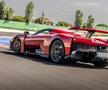Așa arată modelul F80 al Ferrari-ului de 3,5 milioane de euro pe care și-l cumpără Zlatan Ibrahimovic / Foto: Car and Driver
