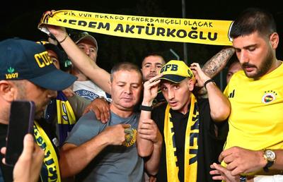 Vine la Fenerbahce în locul lui Mourinho? » Un nume URIAȘ ar putea să o înfrunte pe FCSB!