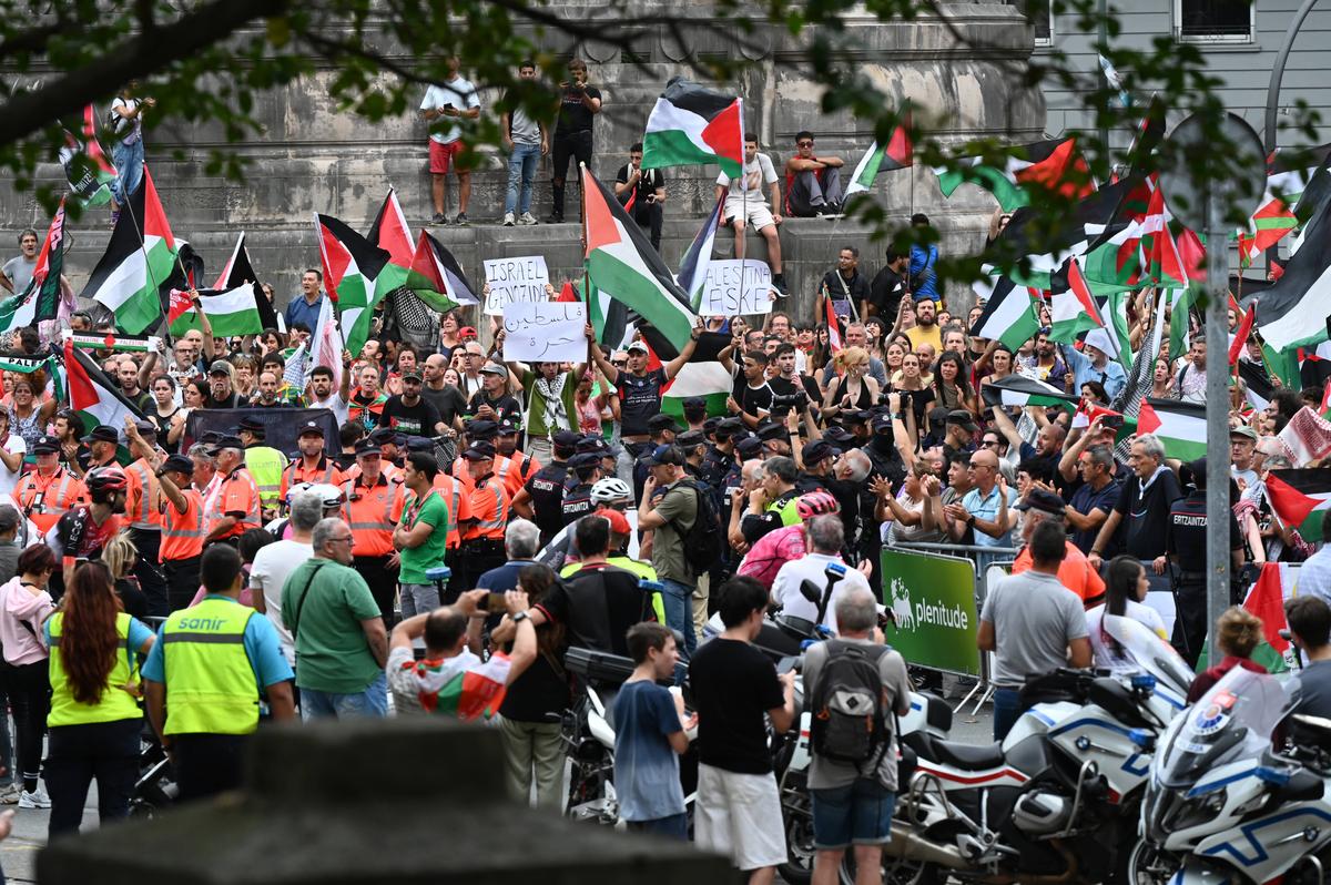 Etapă fără câștigător în Turul Spaniei » Organizatorii au luat decizia din cauza protestelor: „Sincer, este greu să descriu dezamăgirea”