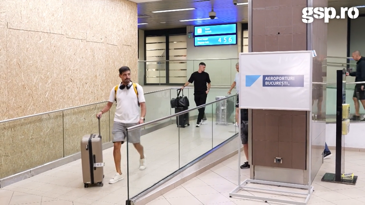 Muhar și Korenica au ajuns la București pentru a semna cu FCSB! » Imagini de la sosirea celor doi jucători