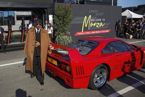 Lewis Hamilton, apariție de senzație la Monza cu „bijuteria” de milioane de euro restaurată după 30 de ani: „E mașina visurilor mele”