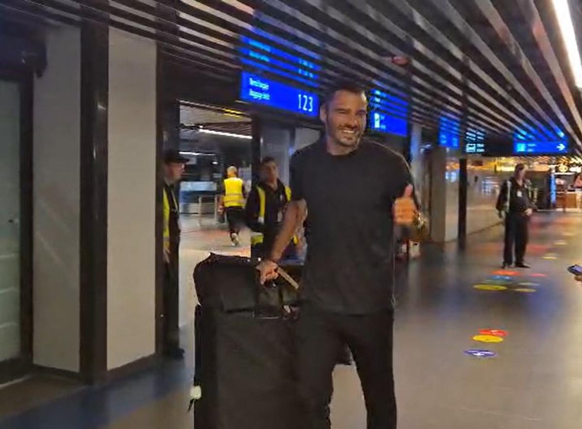 Muhar și Korenica au ajuns la București pentru a semna cu FCSB! » Imagini de la sosirea celor doi jucători
