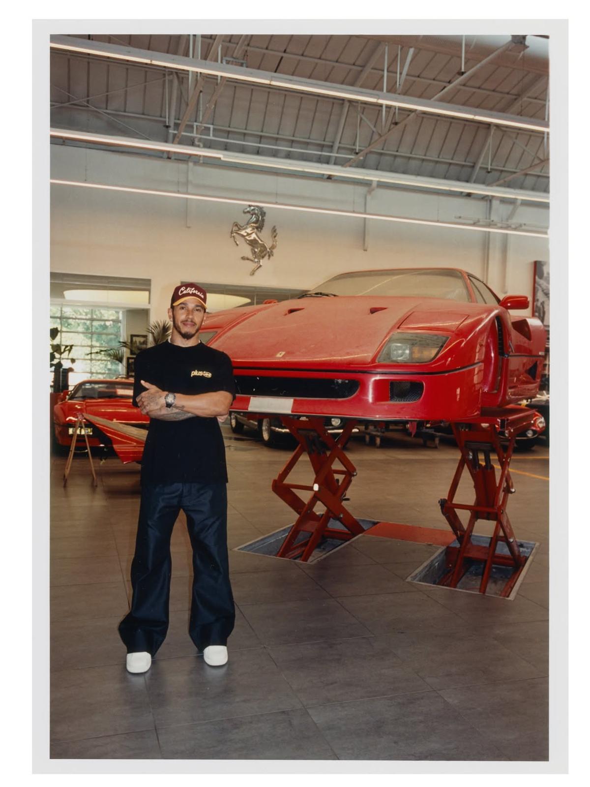 Lewis Hamilton și Ferrari F40