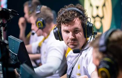 Scandalul continuă în CS:GO: o parte din antrenorii suspendați au devenit analiști