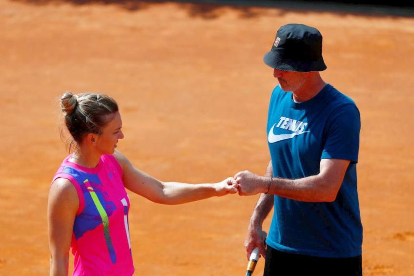 Simona Halep (29 de ani, 2 WTA) a câștigat categoric meciul cu americanca Amanda Anisimova (19 ani, 29 WTA), scor 6-0, 6-1. Darren Cahill a explicat forma fantastică pe care o traversează eleva sa.