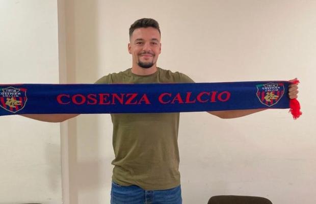 FCSB. Oficial: Adi Petre a semnat! Unde va juca fotbalistul gonit de Gigi Becali