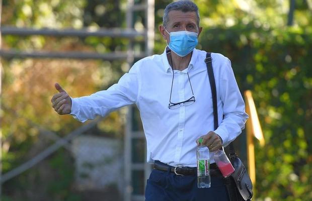 FCSB - DINAMO 3-2. Gigi Mulțescu, oprit la intrarea pe Arena Națională: „Când juca nea Gigi fotbal, tu nici nu erai născut. Cum să nu-l lași să intre?”