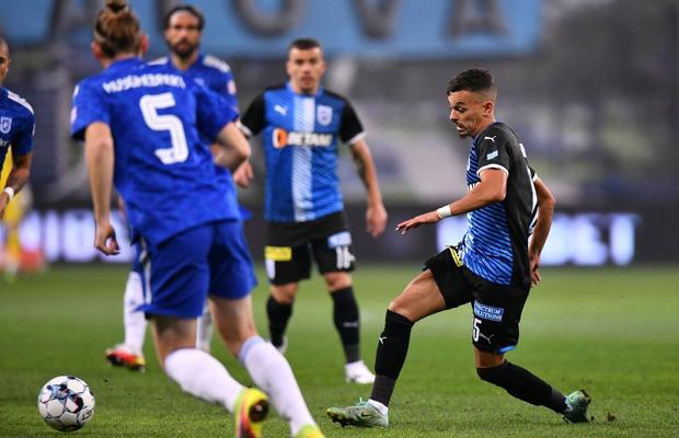 FCU Craiova 1948 - CS Universitatea Craiova 0-2 » Cronica derby-ului din Bănie: Grande Nistor și piticii lui Mutu